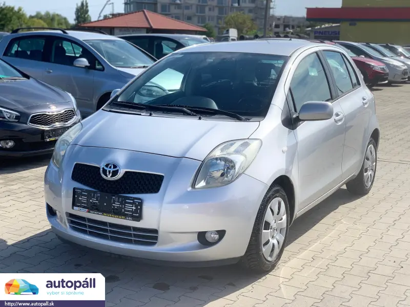 Toyota Yaris Yaris 1.3 Sol M/M 6