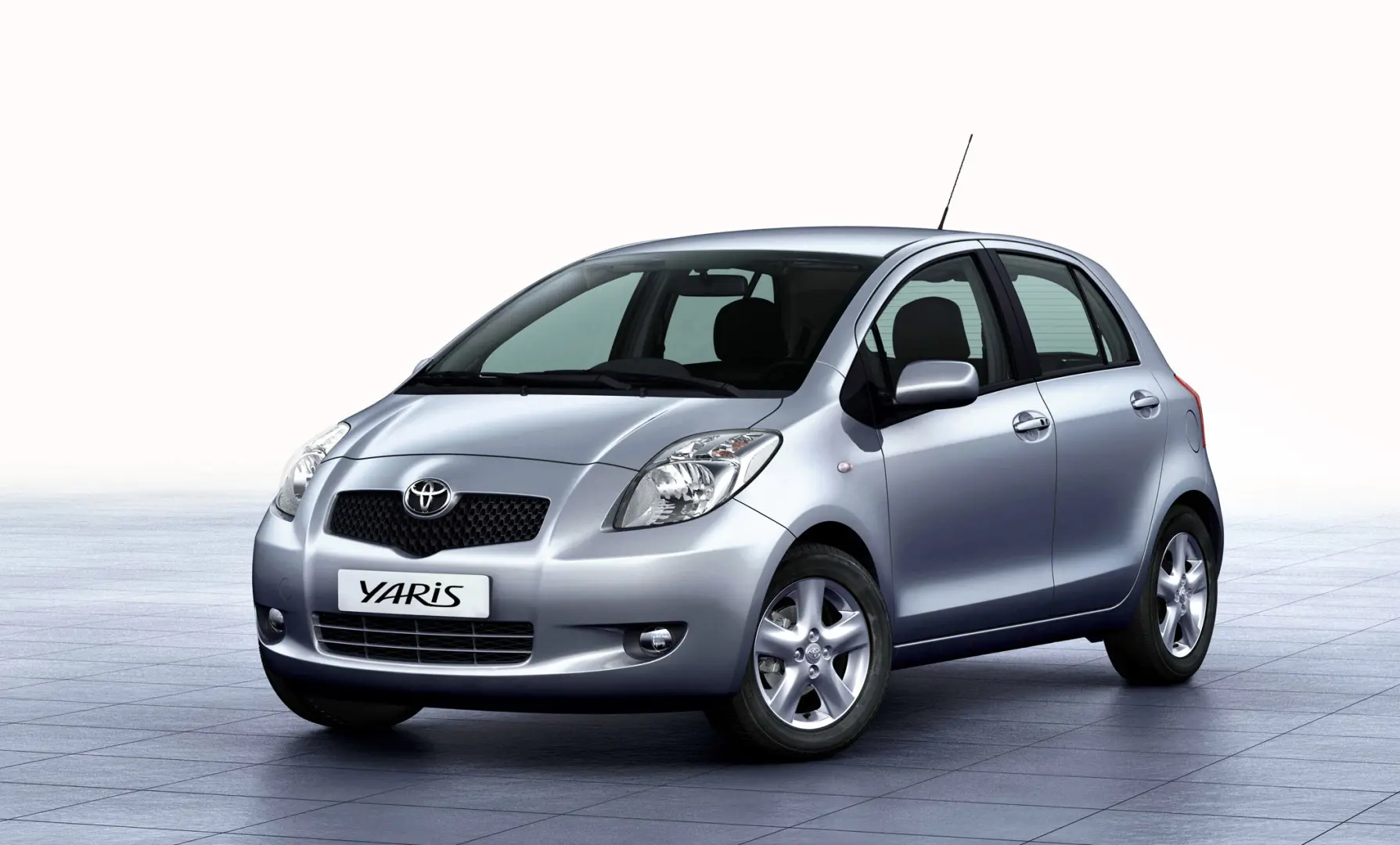 Toyota Yaris Yaris 1.0 Sol 4