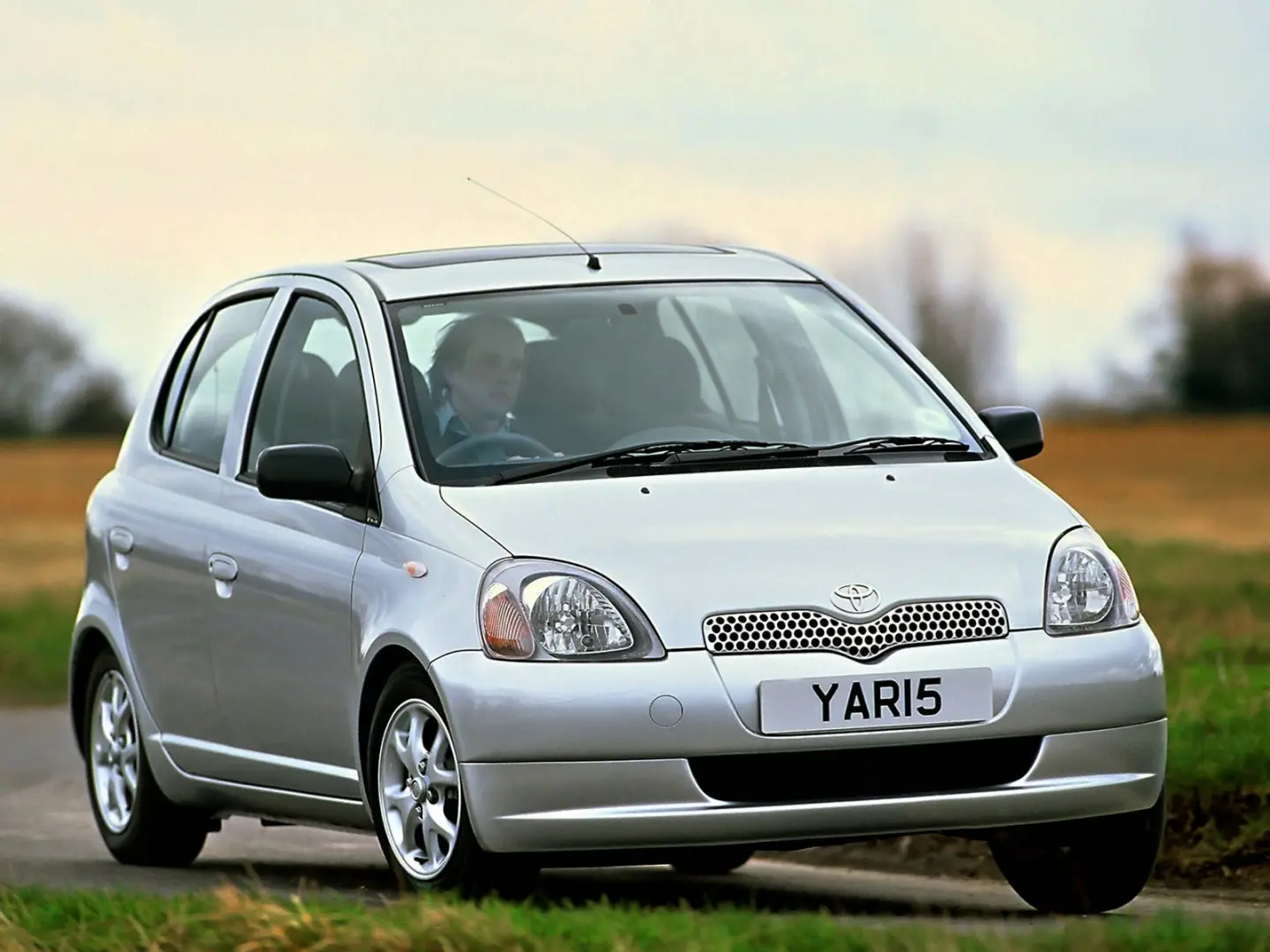 Toyota Yaris Yaris 1.3 Terra Plus 6