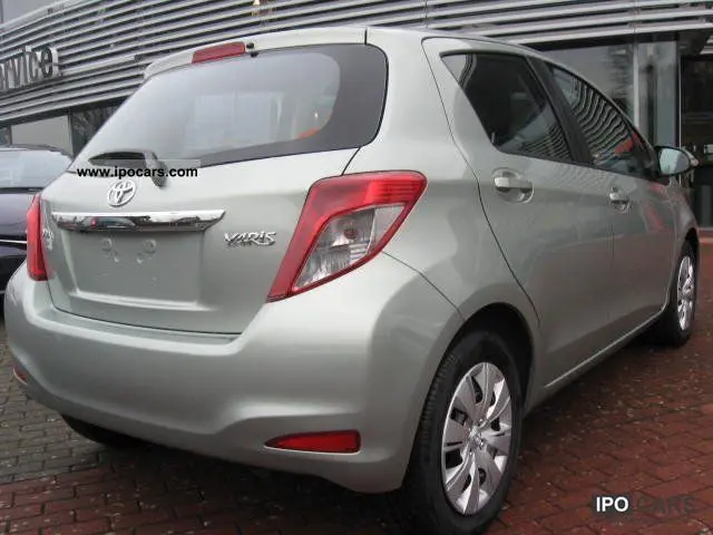 Toyota Yaris Yaris 1.33 Fun 5
