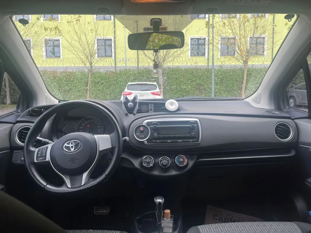 Toyota Yaris Yaris 1.33 Fun 6