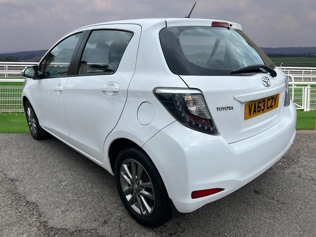 Toyota Yaris Yaris 1.33 Fun Skypack Multidrive S 3