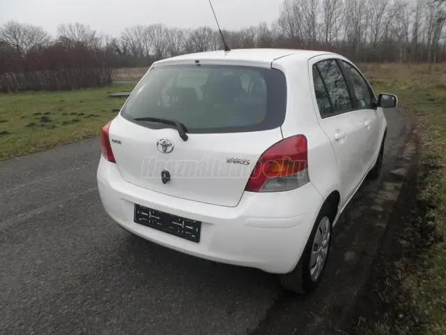 Toyota Yaris Yaris 1.33 Sol 2