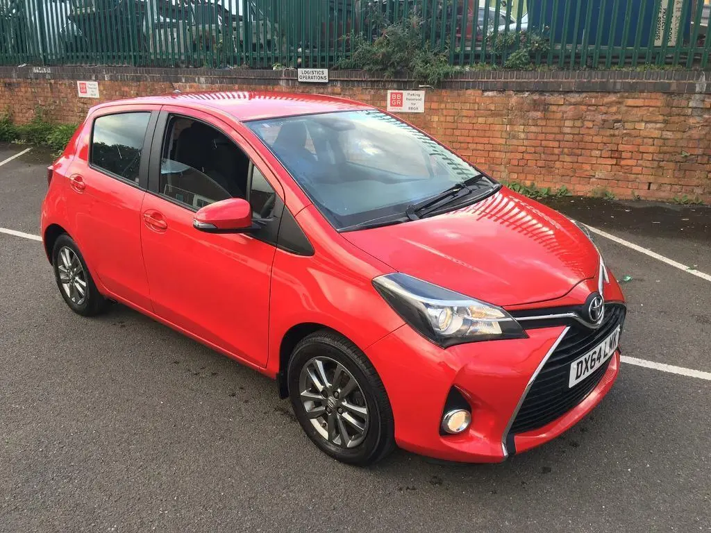 Toyota Yaris Yaris 1.33 Style Red 5