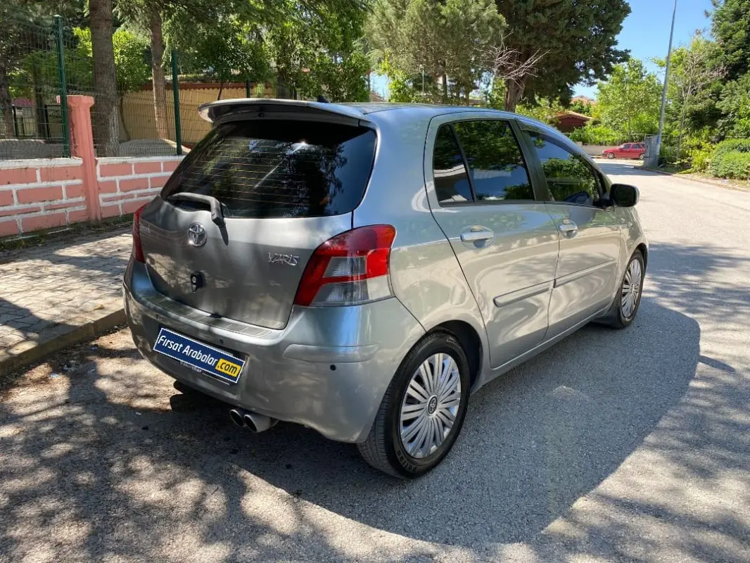 Toyota Yaris Yaris 1.33 Terra M/M 3