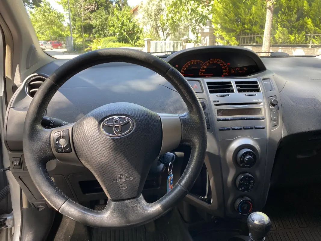 Toyota Yaris Yaris 1.33 Terra Sporty M/M 3
