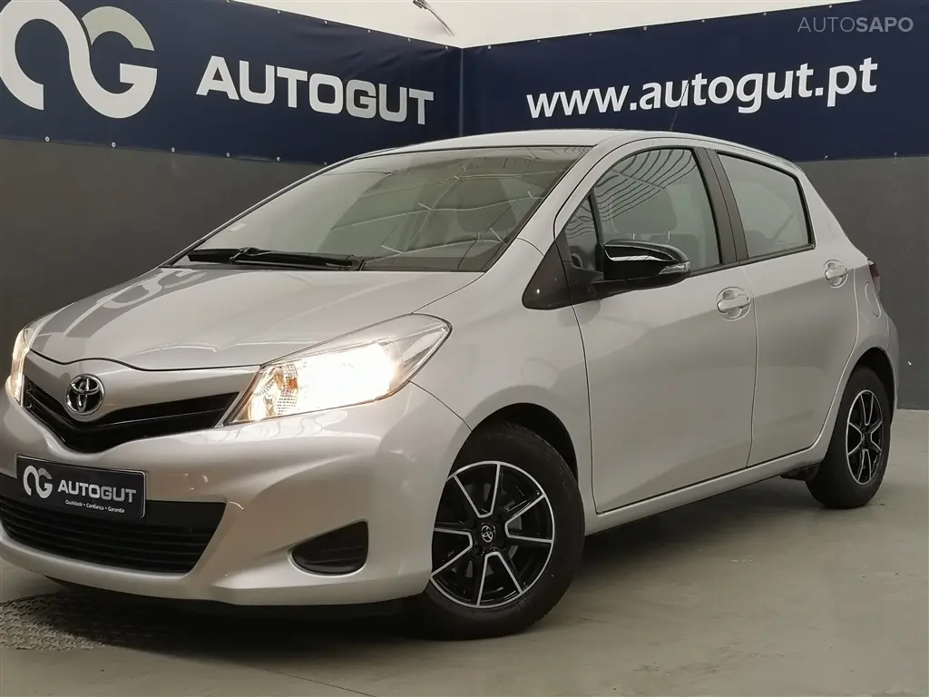 Toyota Yaris Yaris 1.4 D-4D Active Design M/M 3