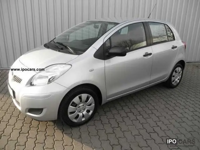 Toyota Yaris Yaris 1.4 D-4D Cool 2