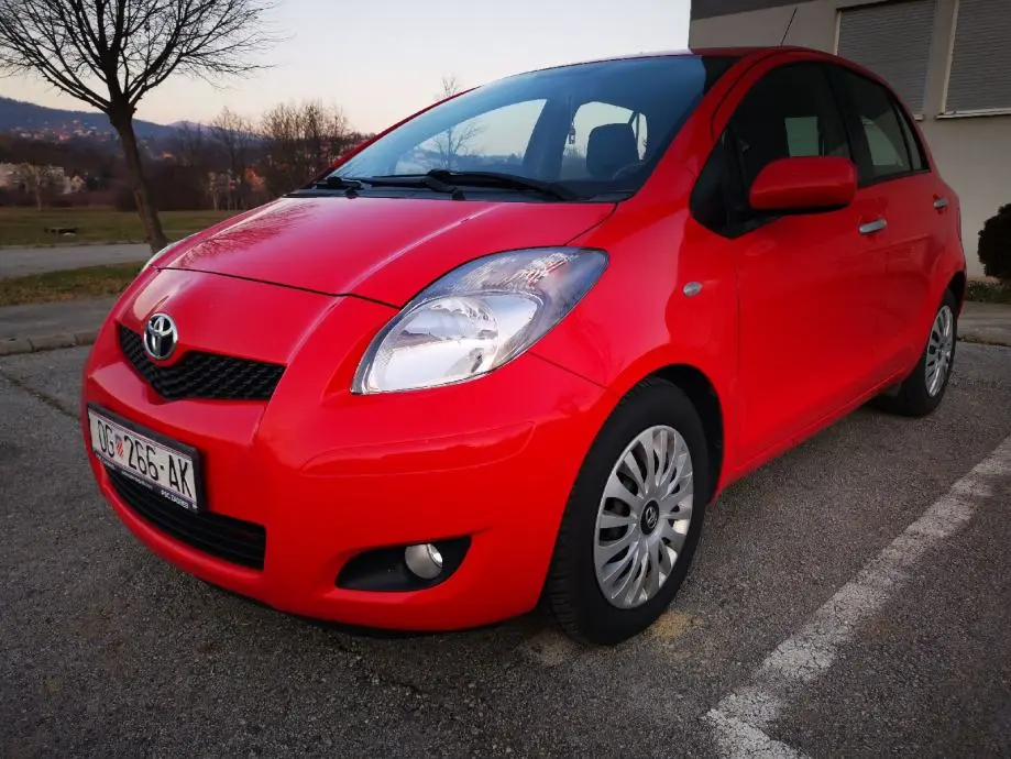 Toyota Yaris Yaris 1.4 D-4D Cool Stil 2