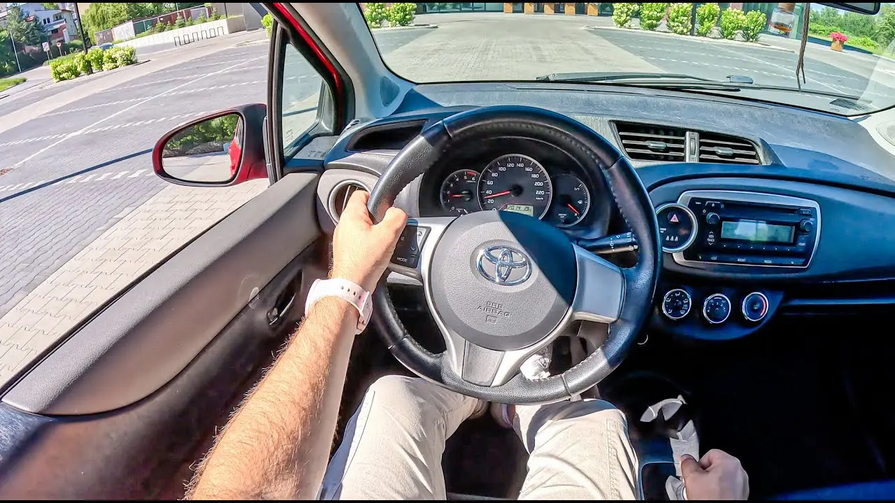 Toyota Yaris Yaris 1.4 D-4D Fun 6