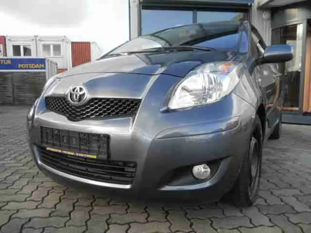 Toyota Yaris Yaris 1.4 D-4D Executive 6