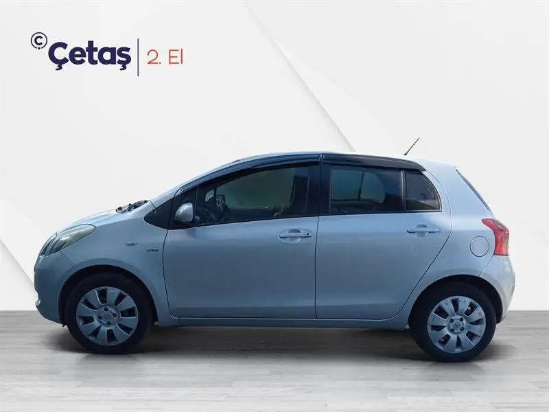 Toyota Yaris Yaris 1.4 D-4D Sol 3