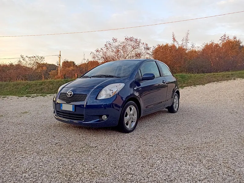 Toyota Yaris Yaris 1.4 D-4D Sol Plus Ice MMT 5