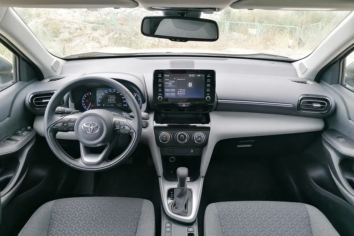Toyota Yaris Yaris 1.5 Flame X-Pack Multidrive S 6