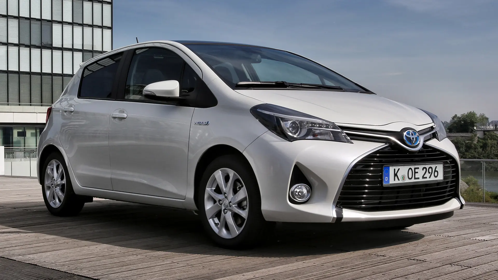 Toyota Yaris Yaris 1.5 Hybrid Cool Multidrive S 4