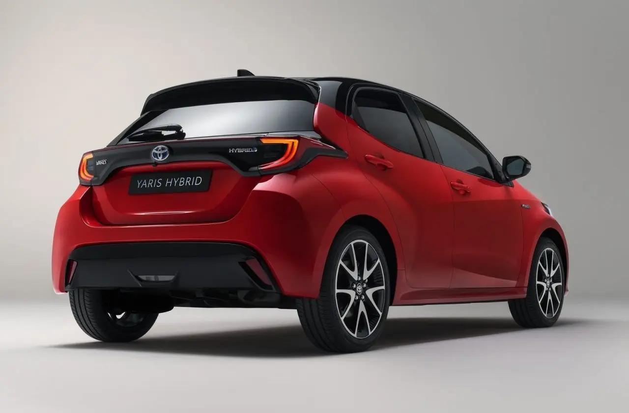 Toyota Yaris Yaris 1.5 Hybrid Passion Multidrive S 3