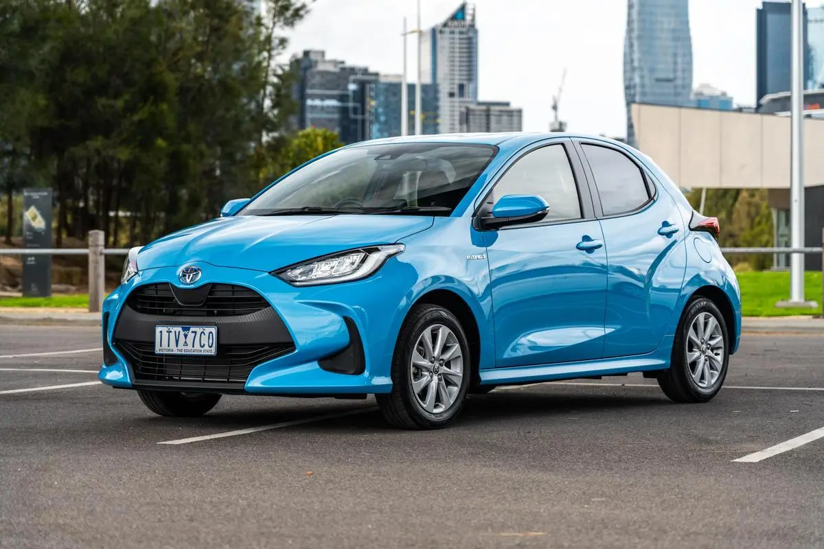 Toyota Yaris Yaris 1.5 Hybrid Flame e-CVT 5
