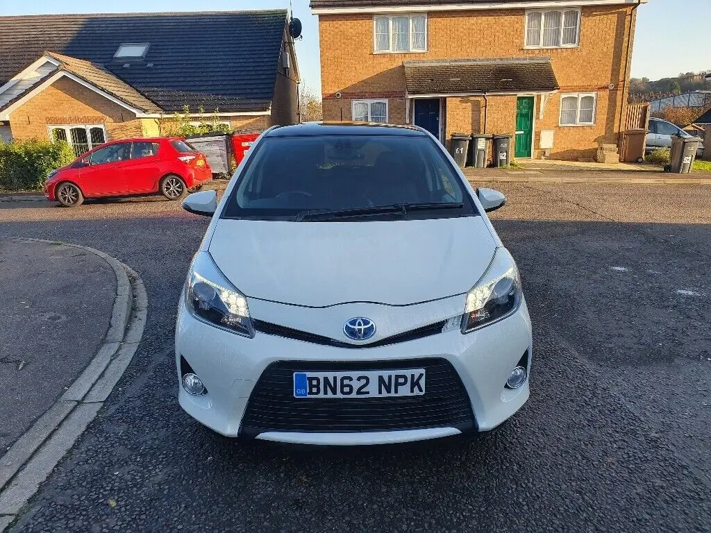 Toyota Yaris Yaris 1.5 Hybrid Spirit CVT 3