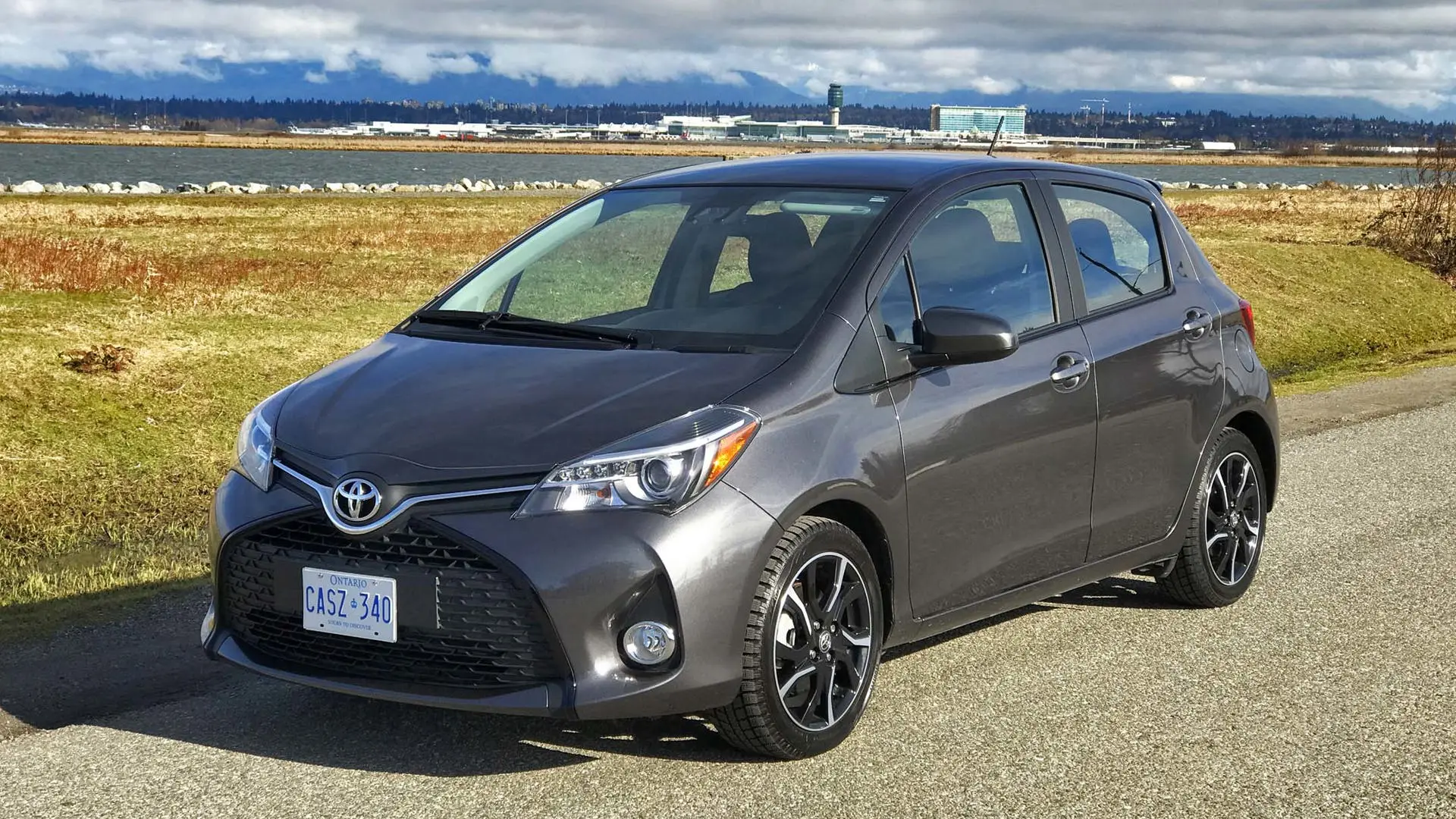 Toyota Yaris Yaris 1.5 Fun Special 3