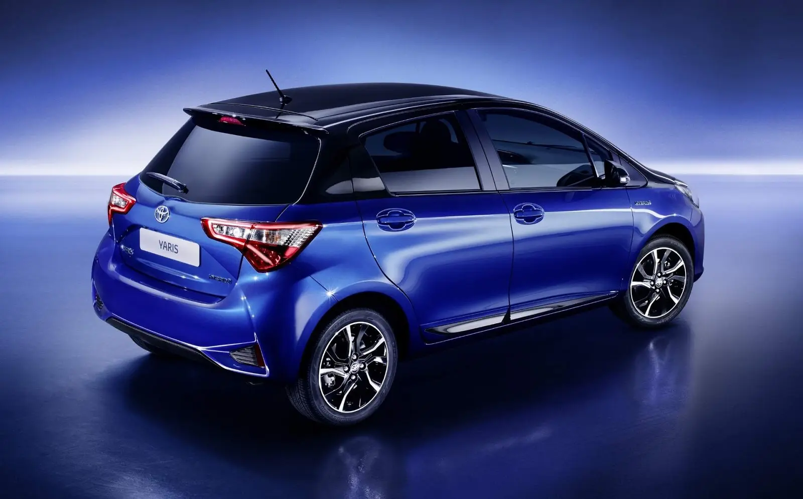 Toyota Yaris Yaris 1.5 Hybrid Cool e-CVT 5