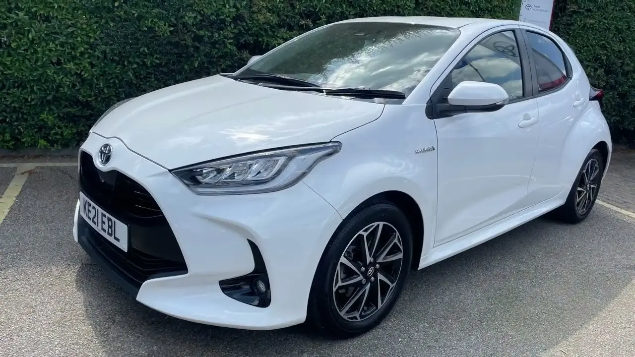 Toyota Yaris Yaris 1.5 Hybrid Cool e-CVT 0