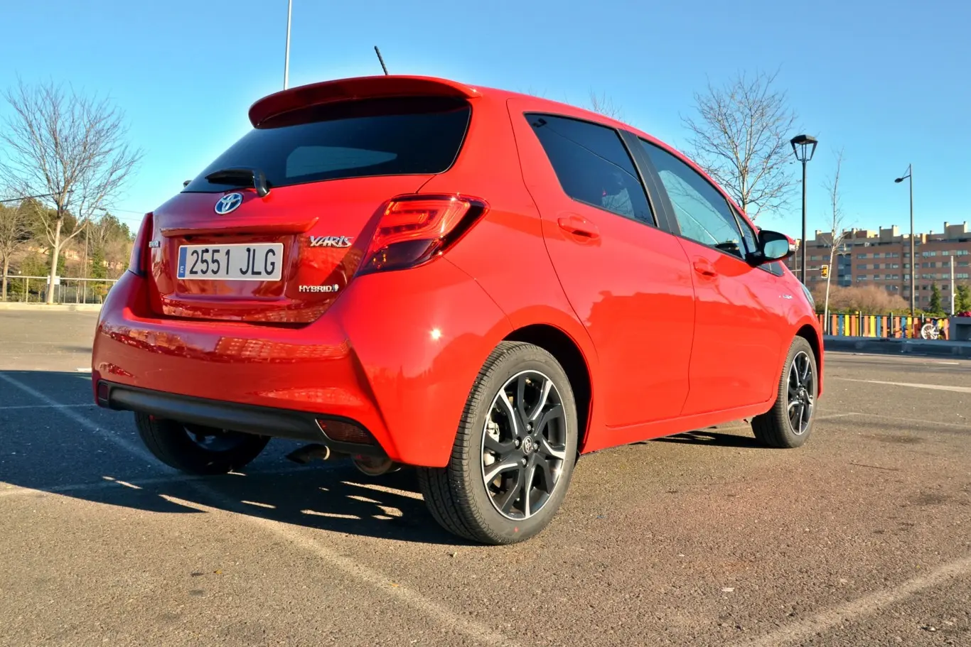 Toyota Yaris Yaris 1.5 Hybrid X-Trend Barselona Kırmızısı 5