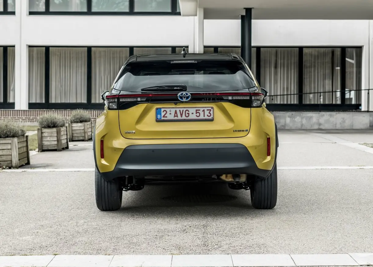Toyota Yaris Cross Yaris Cross 1.5 Hybrid Flame X-Pack e-CVT 5
