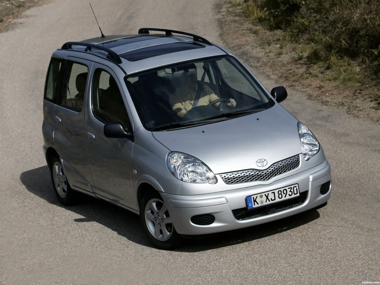 Toyota Yaris Yaris Verso 1.3 Luna 4