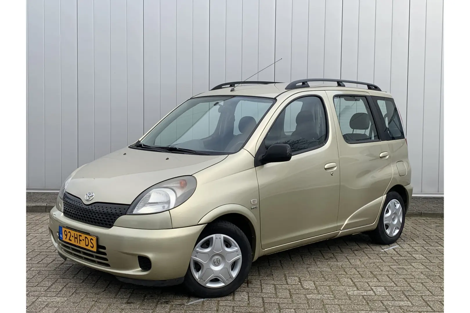 Toyota Yaris Yaris Verso 1.3 Luna 3