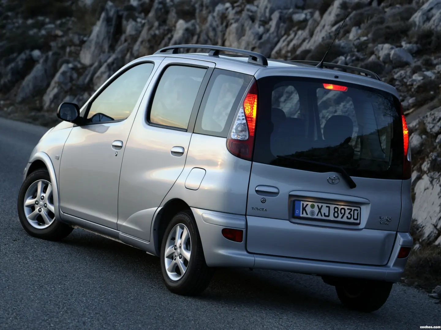 Toyota Yaris Yaris Verso 1.3 Terra 6