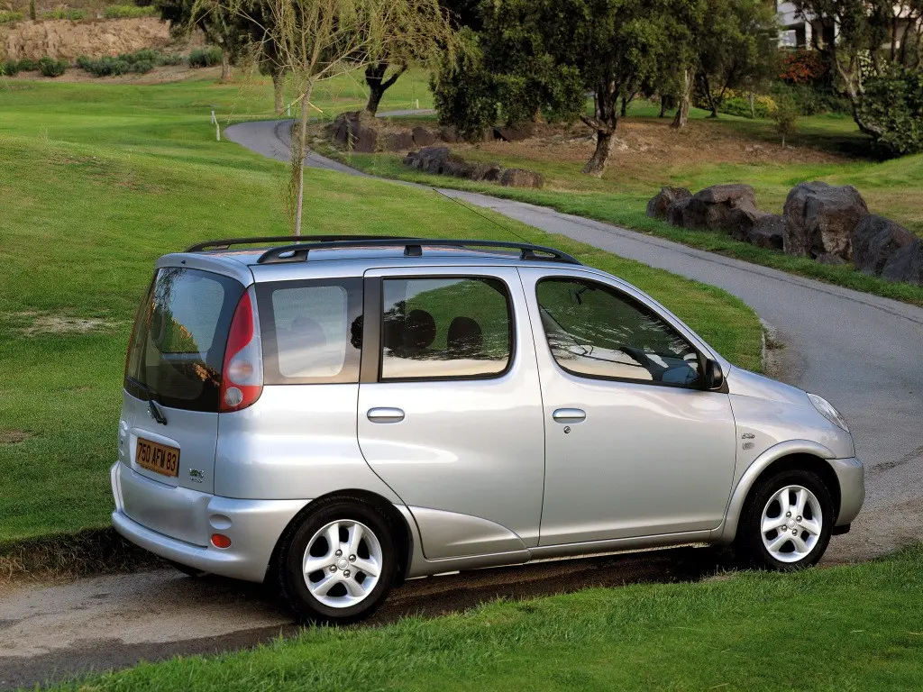 Toyota Yaris Yaris Verso 1.3 Linea Sol 1