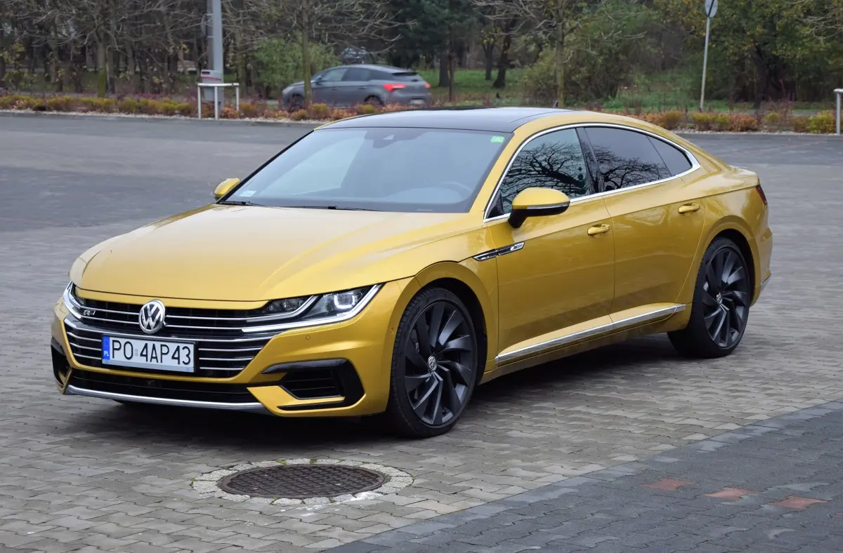 Volkswagen Arteon Arteon 2.0 TDI SCR BMT R Line DSG 0