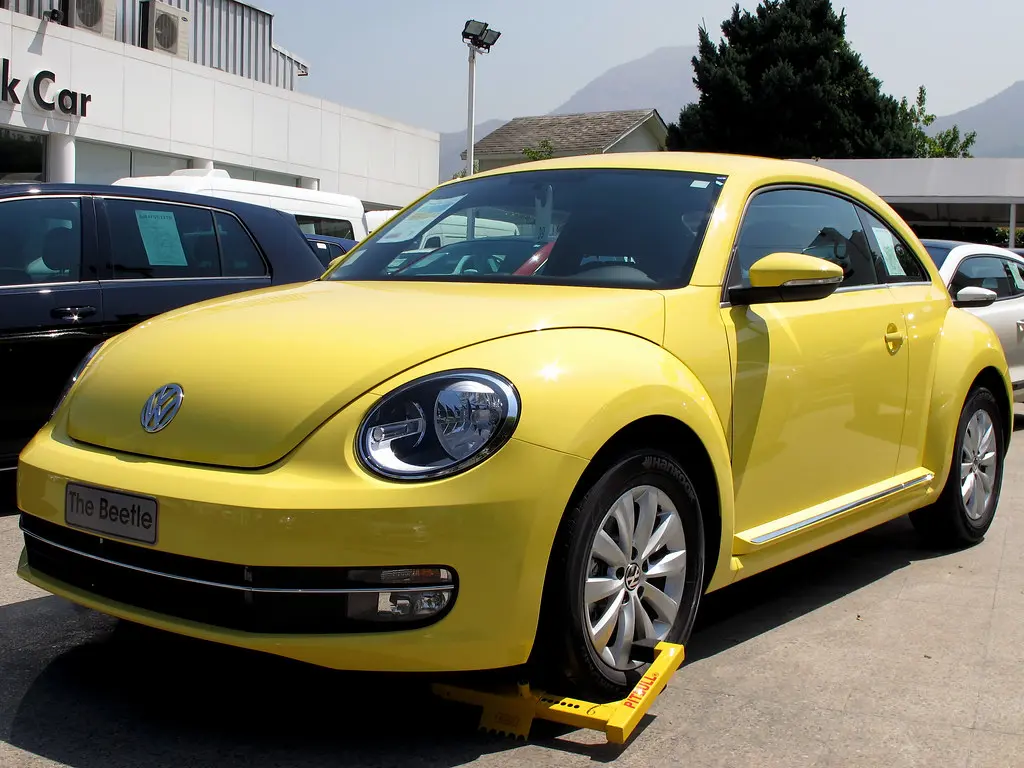 Volkswagen Beetle Beetle 1.4 TSI BMT Design DSG 4