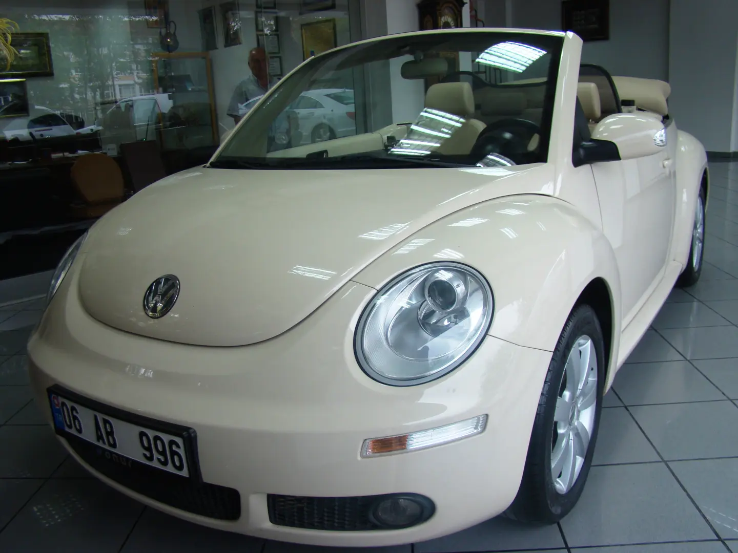 Volkswagen Beetle Beetle 1.6 Highline 2