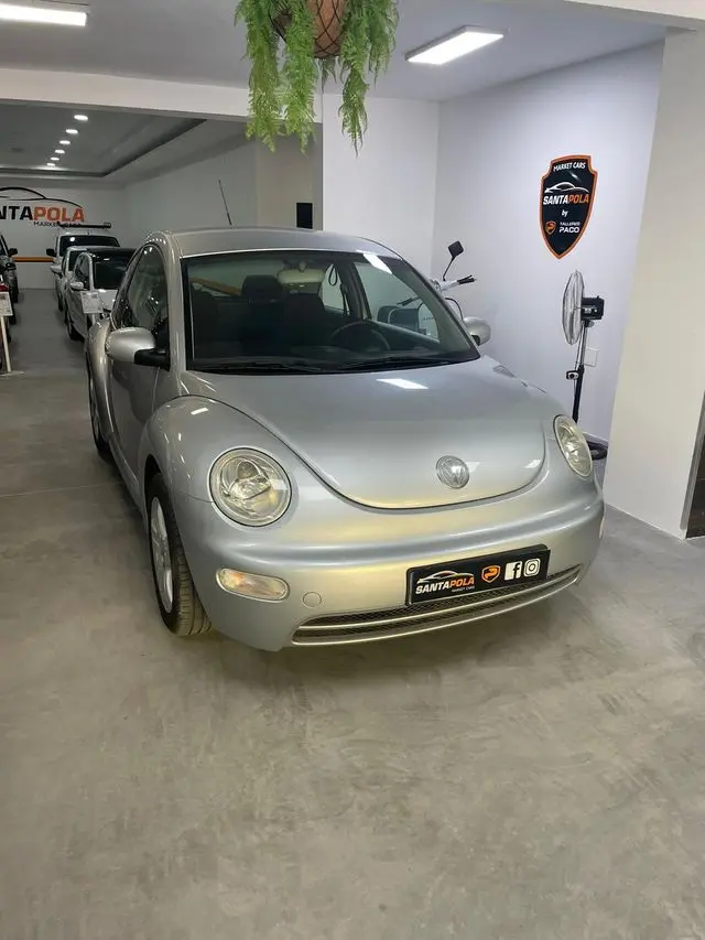 Volkswagen Beetle Beetle 1.6 Highline 4