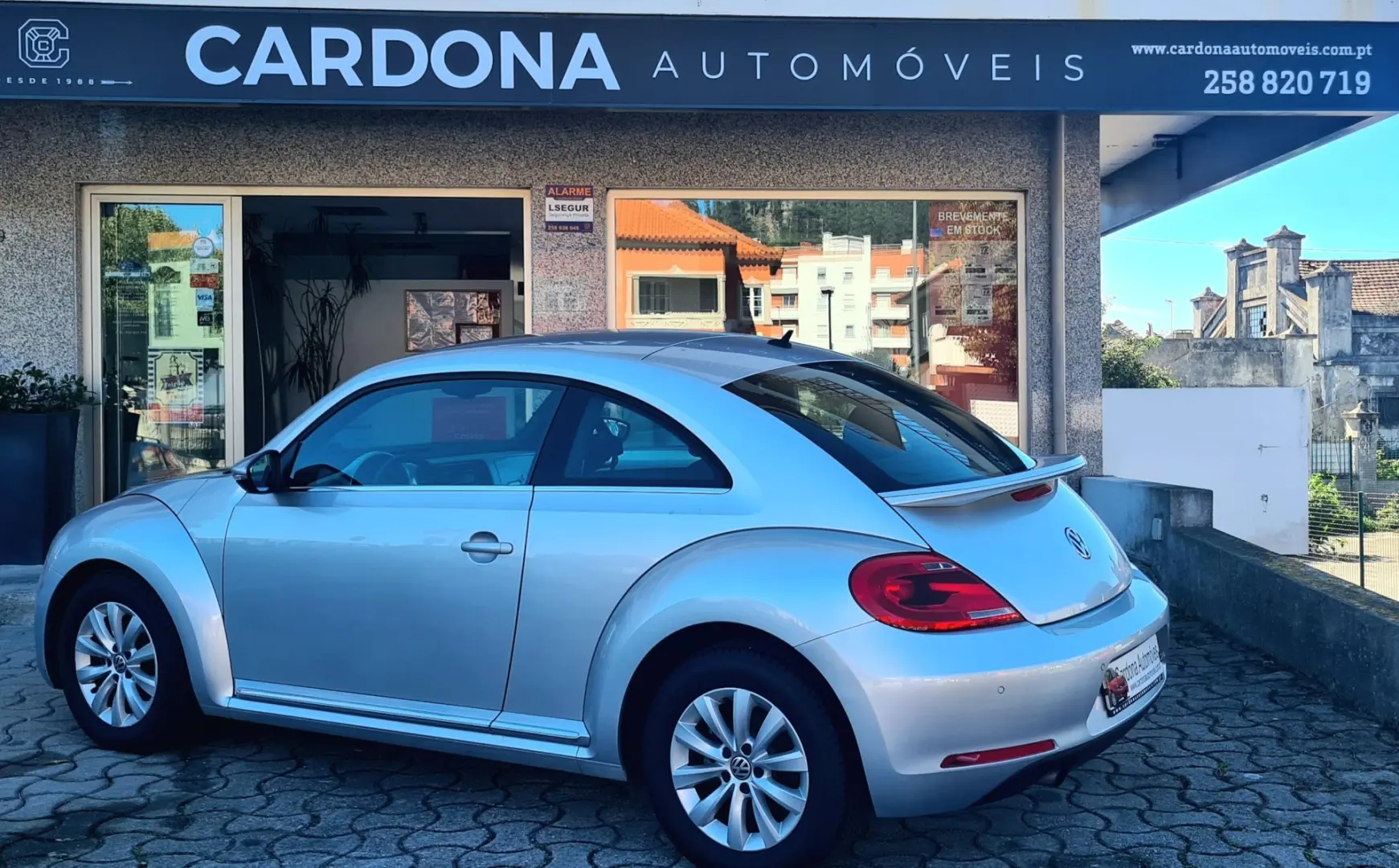Volkswagen Beetle Beetle 1.6 TDI Design DSG 0