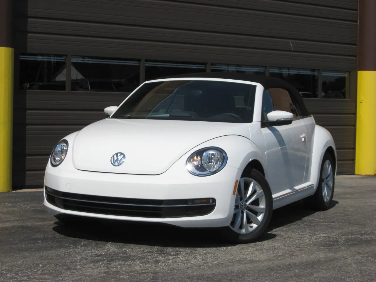Volkswagen Beetle Beetle 1.6 TDI Design DSG 1