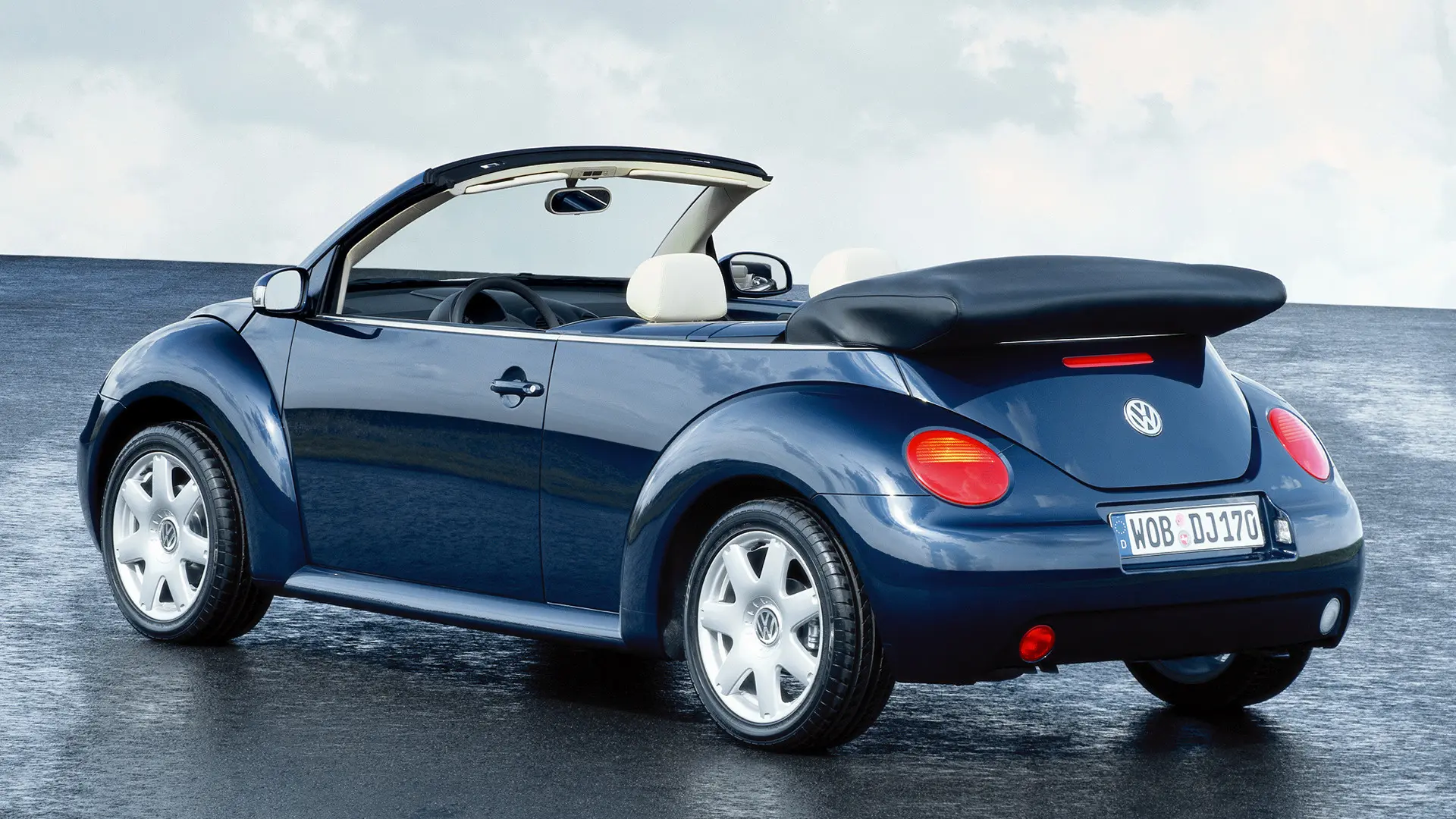 Volkswagen Beetle Beetle 2.0 Highline 4