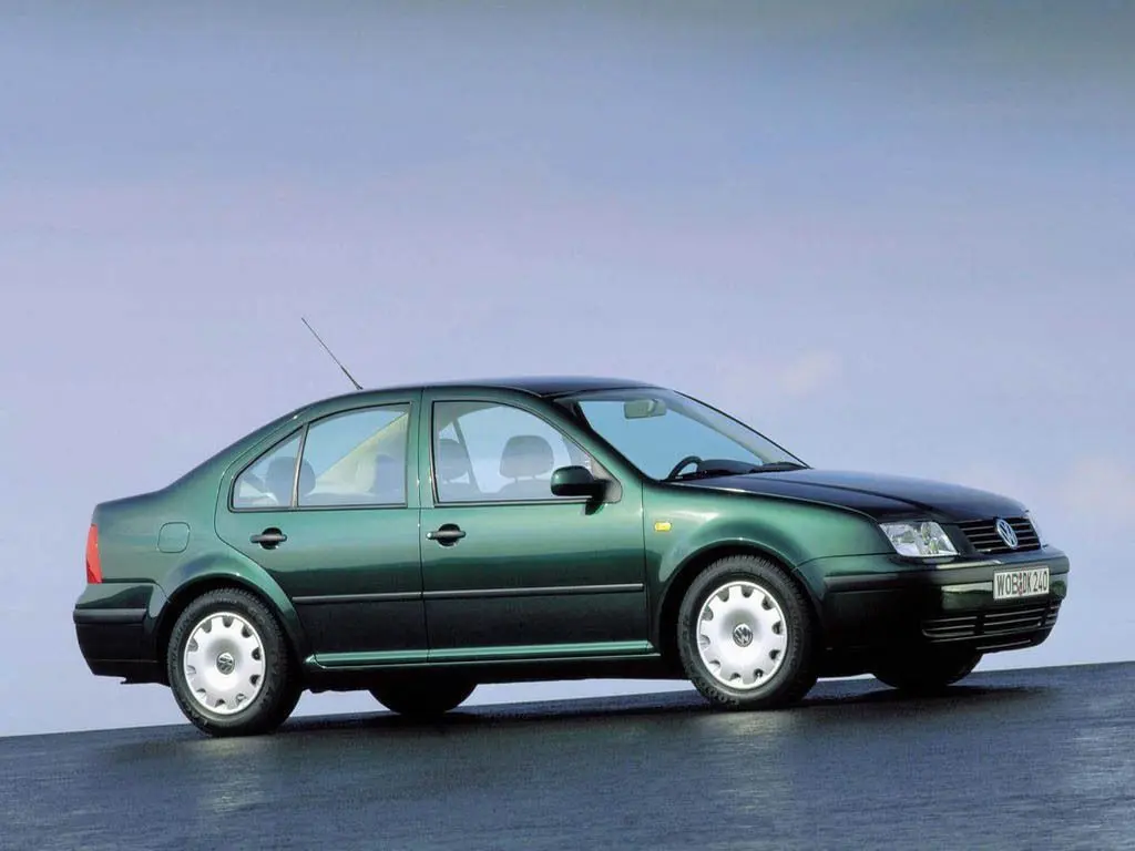 Volkswagen Bora Bora 1.6 Basic 7