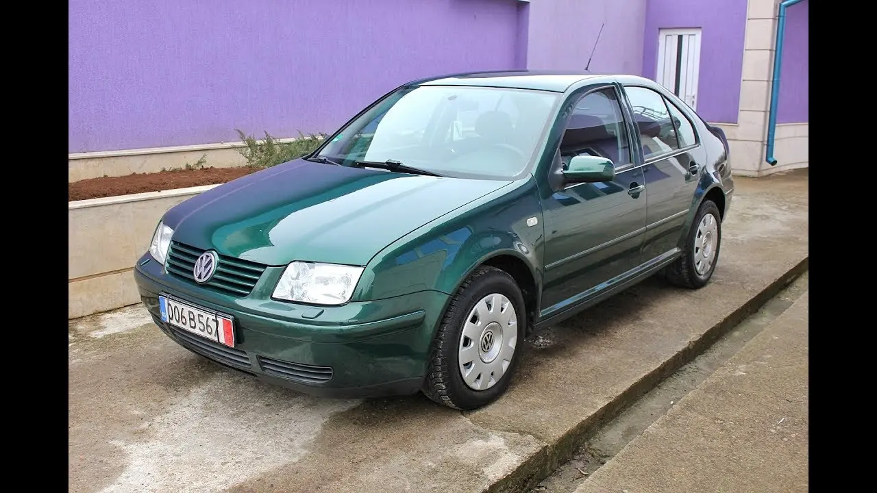 Volkswagen Bora Bora 1.6 Basic 1
