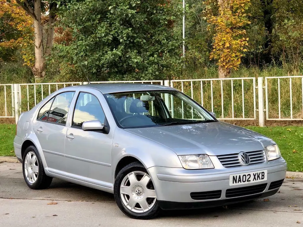 Volkswagen Bora Bora 1.6 Highline 3