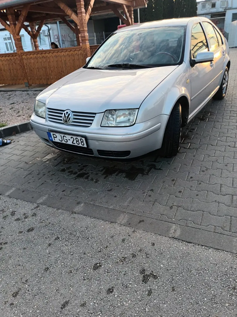 Volkswagen Bora Bora 1.6 Trendline 3