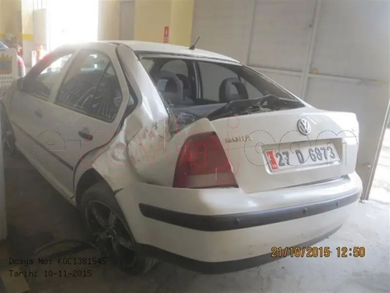 Volkswagen Bora Bora 1.6 Trendline 4