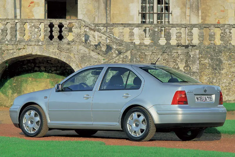 Volkswagen Bora Bora 2.3 Highline 3