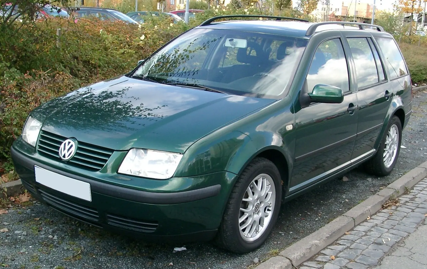 Volkswagen Bora Bora Variant 1.6 Pacific Extra 1