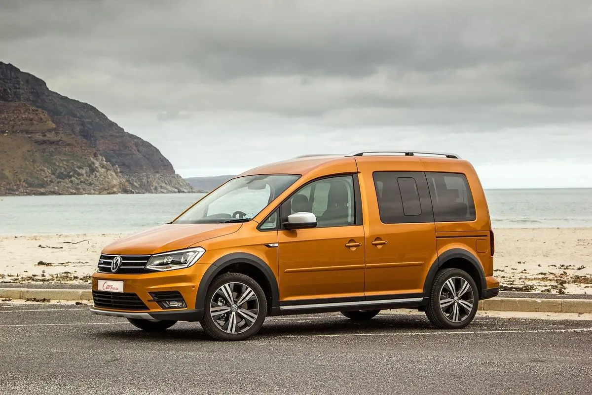 Volkswagen Caddy Caddy Combi 2.0 TDI SCR BMT Alltrack 4