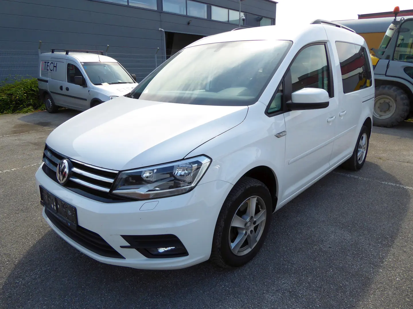 Volkswagen Caddy Caddy Combi 2.0 TDI SCR BMT Comfortline DSG 5
