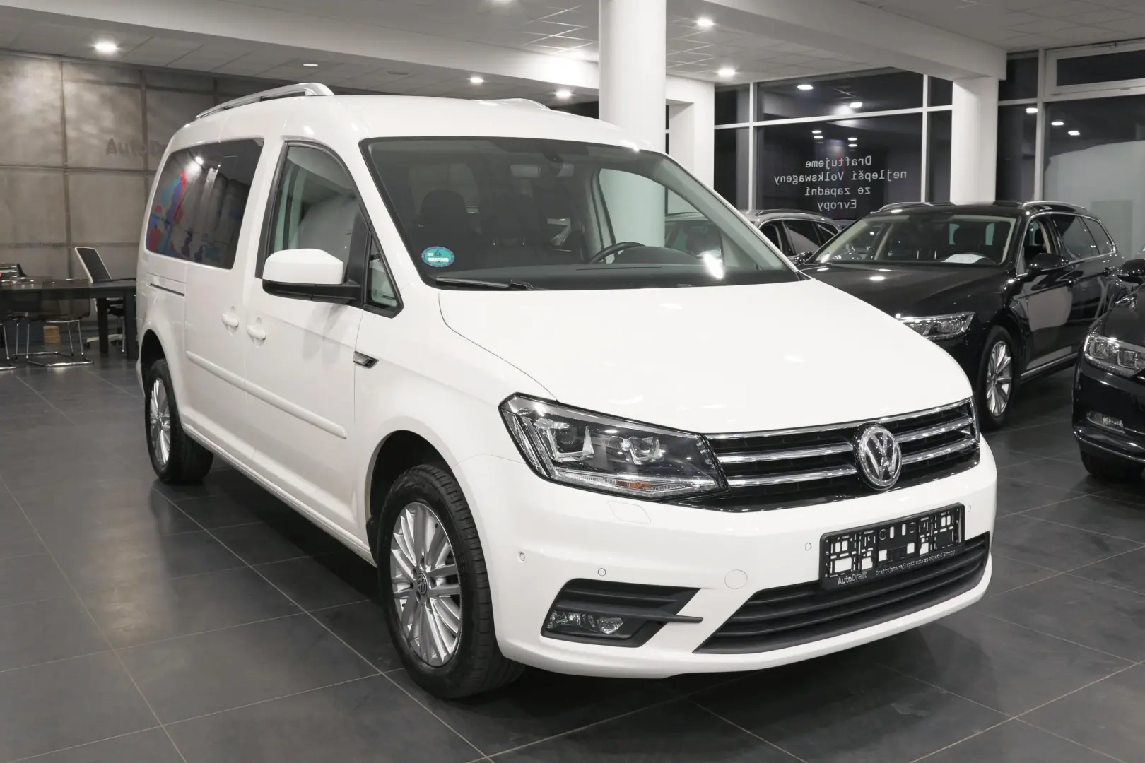 Volkswagen Caddy Caddy Combi 2.0 TDI SCR BMT Comfortline DSG 3