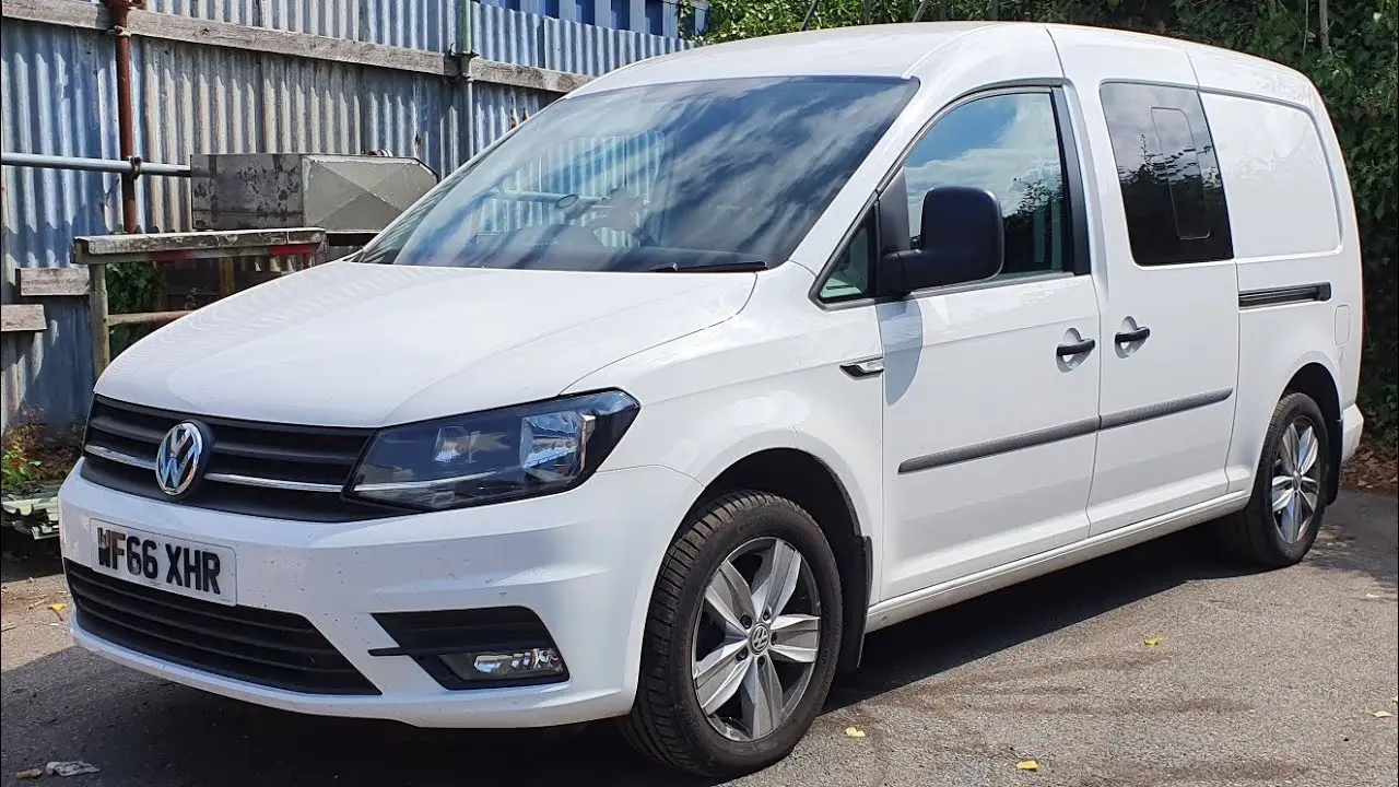Volkswagen Caddy Caddy Combi 2.0 TDI SCR BMT Exclusive DSG 2