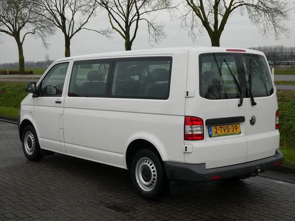Volkswagen Caravelle Caravelle 2.0 TDI LWB Trendline 3